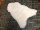 Valkoinen lampaantalja, islanninlammasta, pituus: 100-110 cm